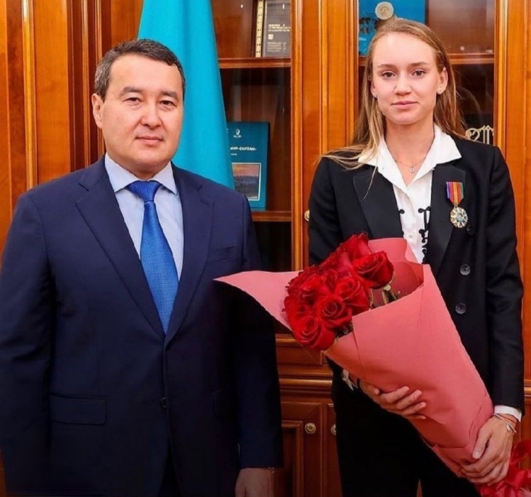 艾哈德相信 艾哈德相信