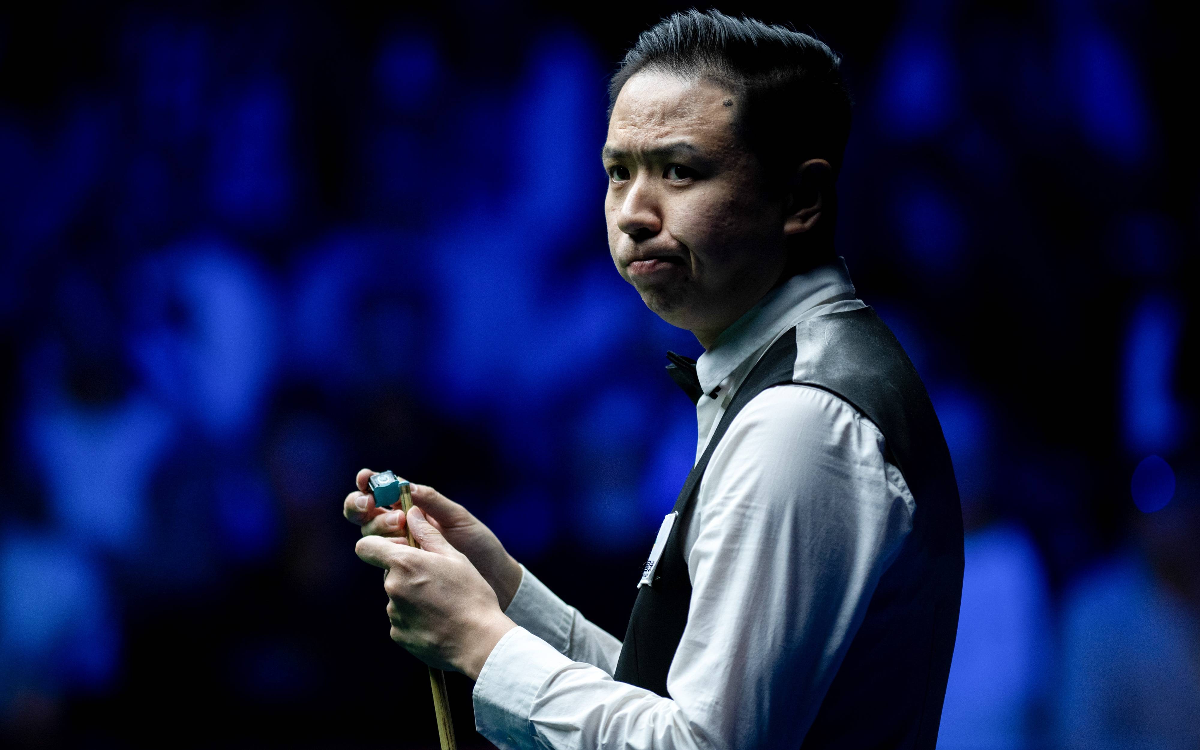 技舞台上大 技舞台上大