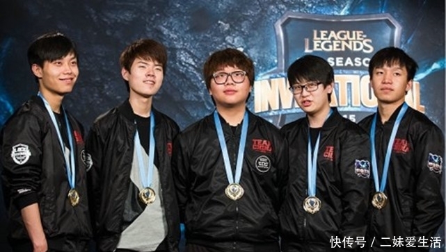 向以绝对实 向以绝对实